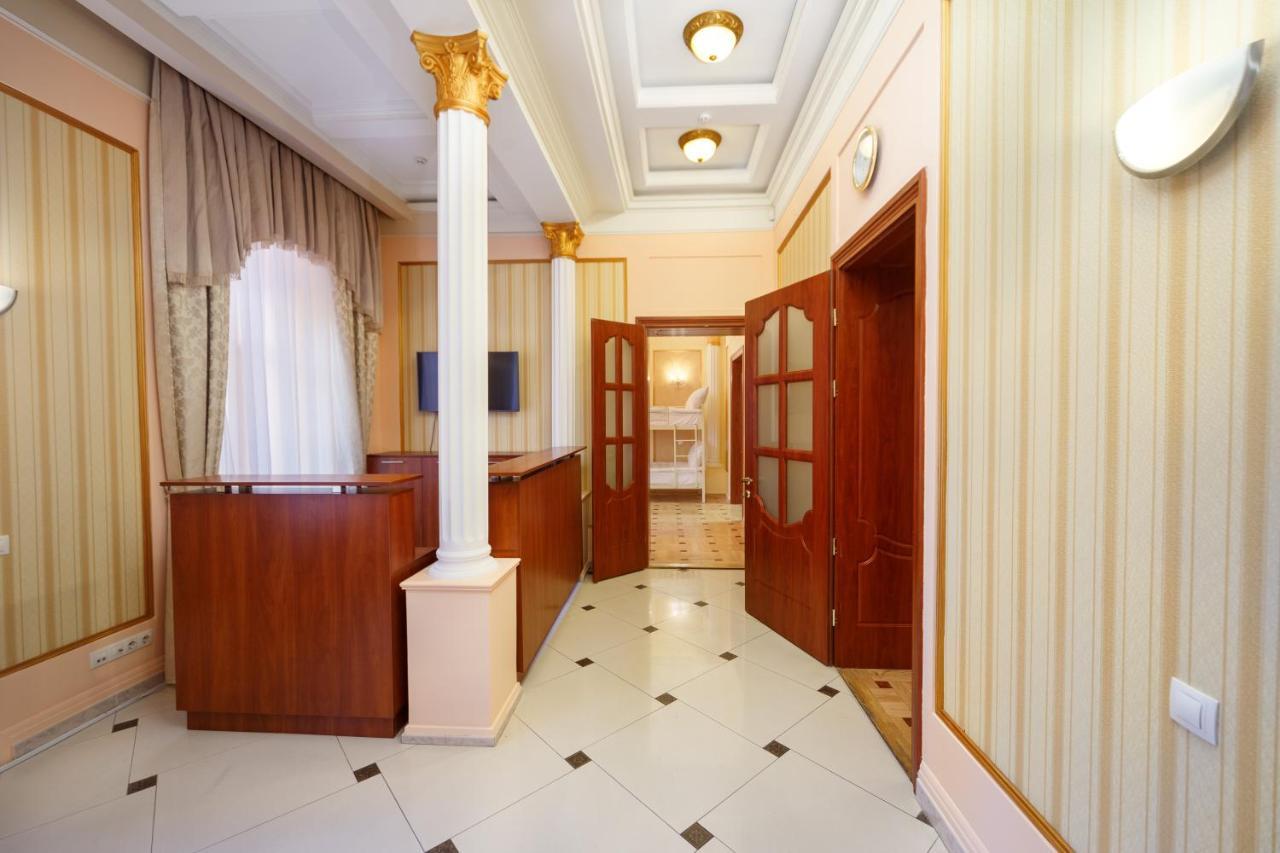 Hostel Suputnyk Lviv Kültér fotó